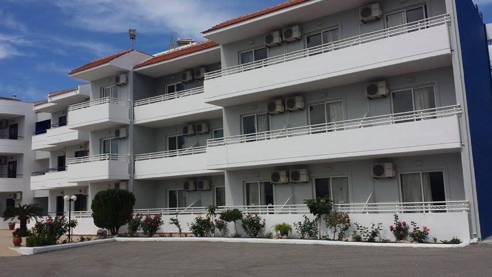 פליראקי Ano Kampos Hotel מראה חיצוני תמונה