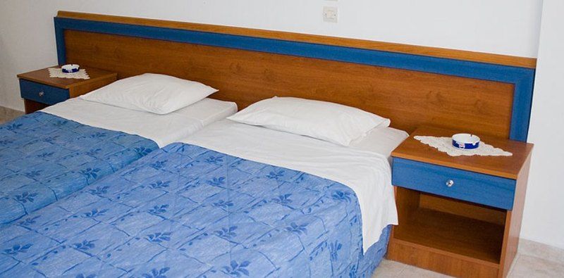 פליראקי Ano Kampos Hotel מראה חיצוני תמונה