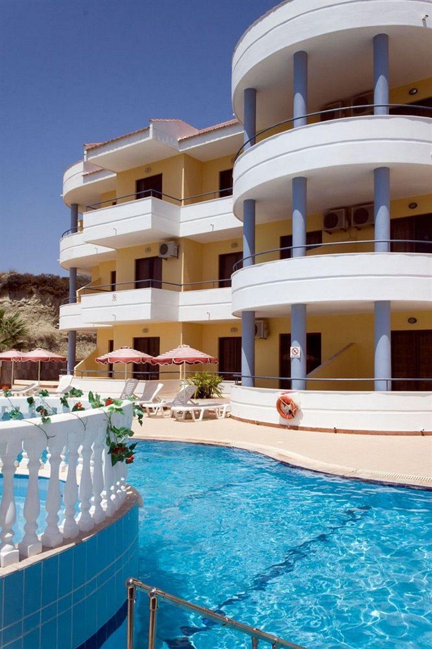 פליראקי Ano Kampos Hotel מראה חיצוני תמונה