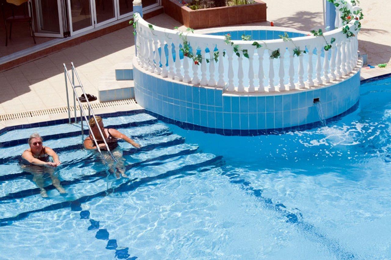 פליראקי Ano Kampos Hotel מראה חיצוני תמונה