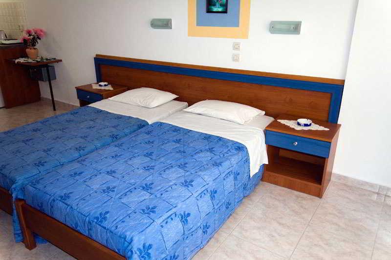 פליראקי Ano Kampos Hotel מראה חיצוני תמונה