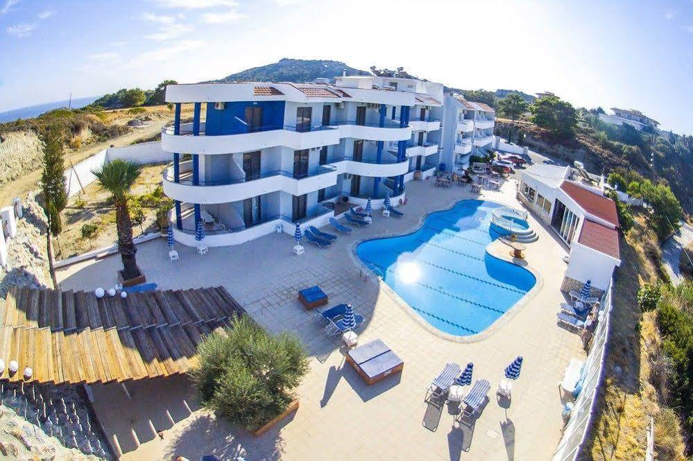 פליראקי Ano Kampos Hotel מראה חיצוני תמונה